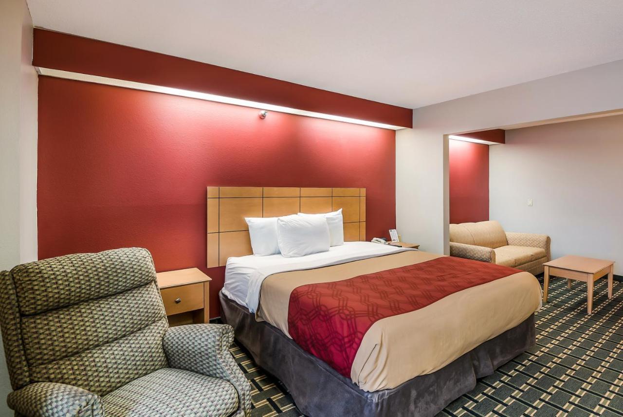 Econo Lodge Inn & Suites Peoria Illinois ภายนอก รูปภาพ
