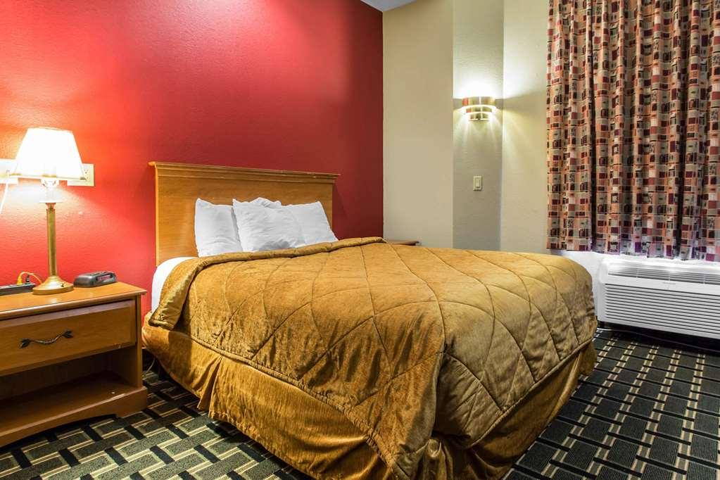 Econo Lodge Inn & Suites Peoria Illinois ห้อง รูปภาพ