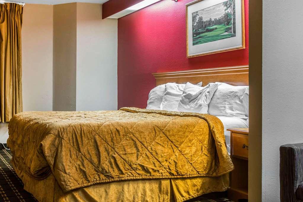 Econo Lodge Inn & Suites Peoria Illinois ห้อง รูปภาพ